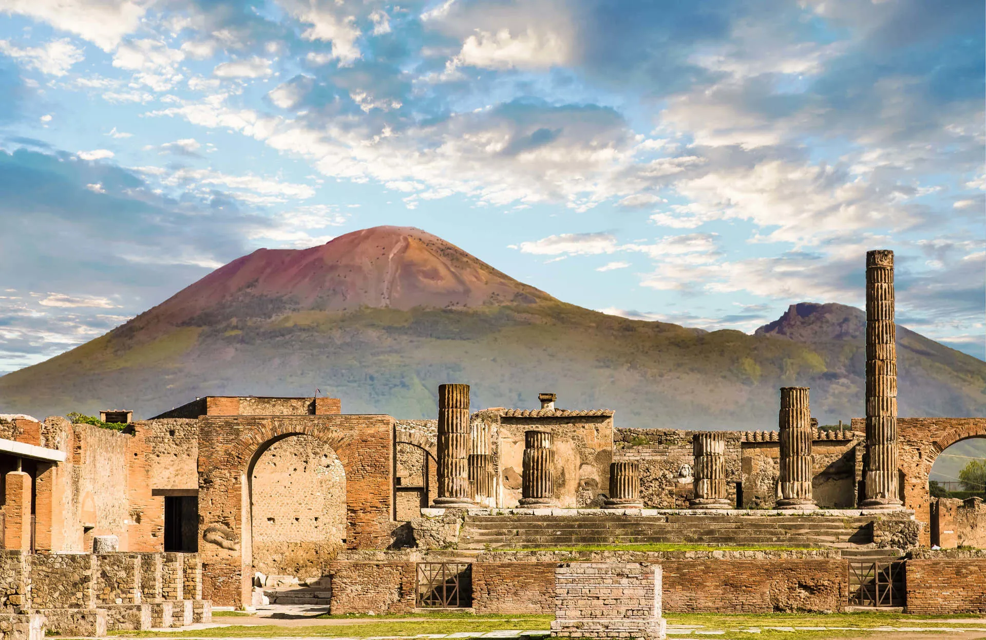 Mount Vesuvius behind Pompeii