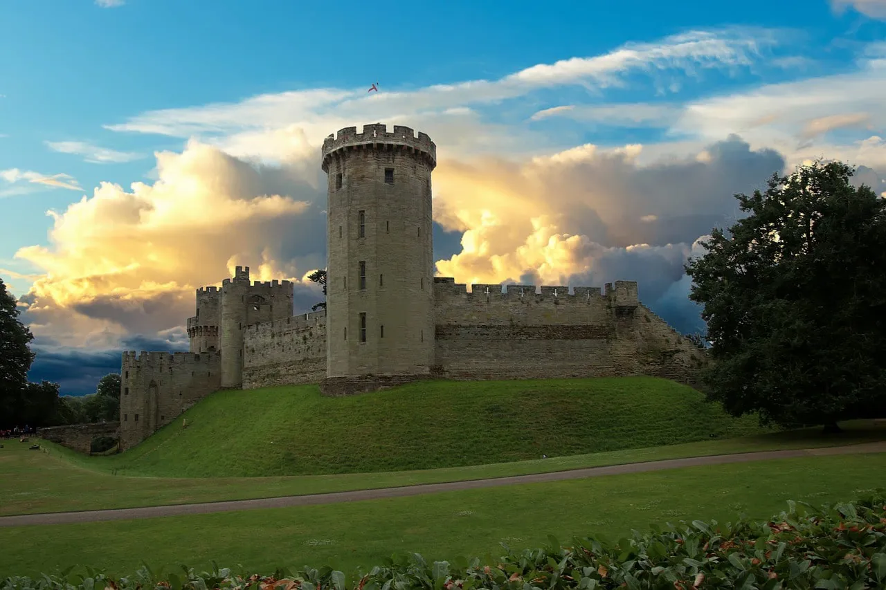 Warwick Castle 2484196 1280 Min Image