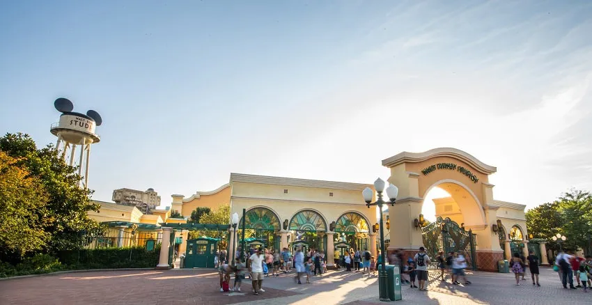 Studios Front Lot 2 Min Image