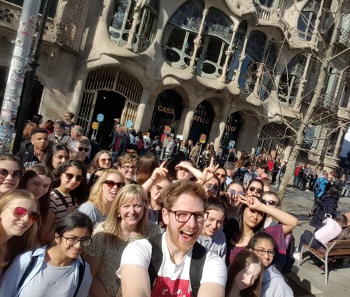 Students in front of Casa Batlló in Barcelona.