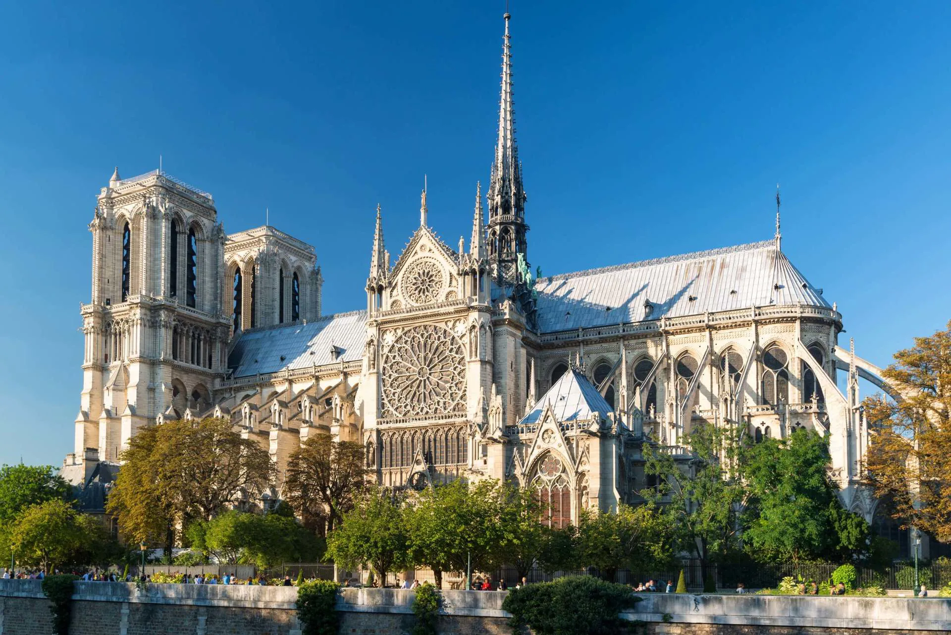 Paris Notre Dame Building Image