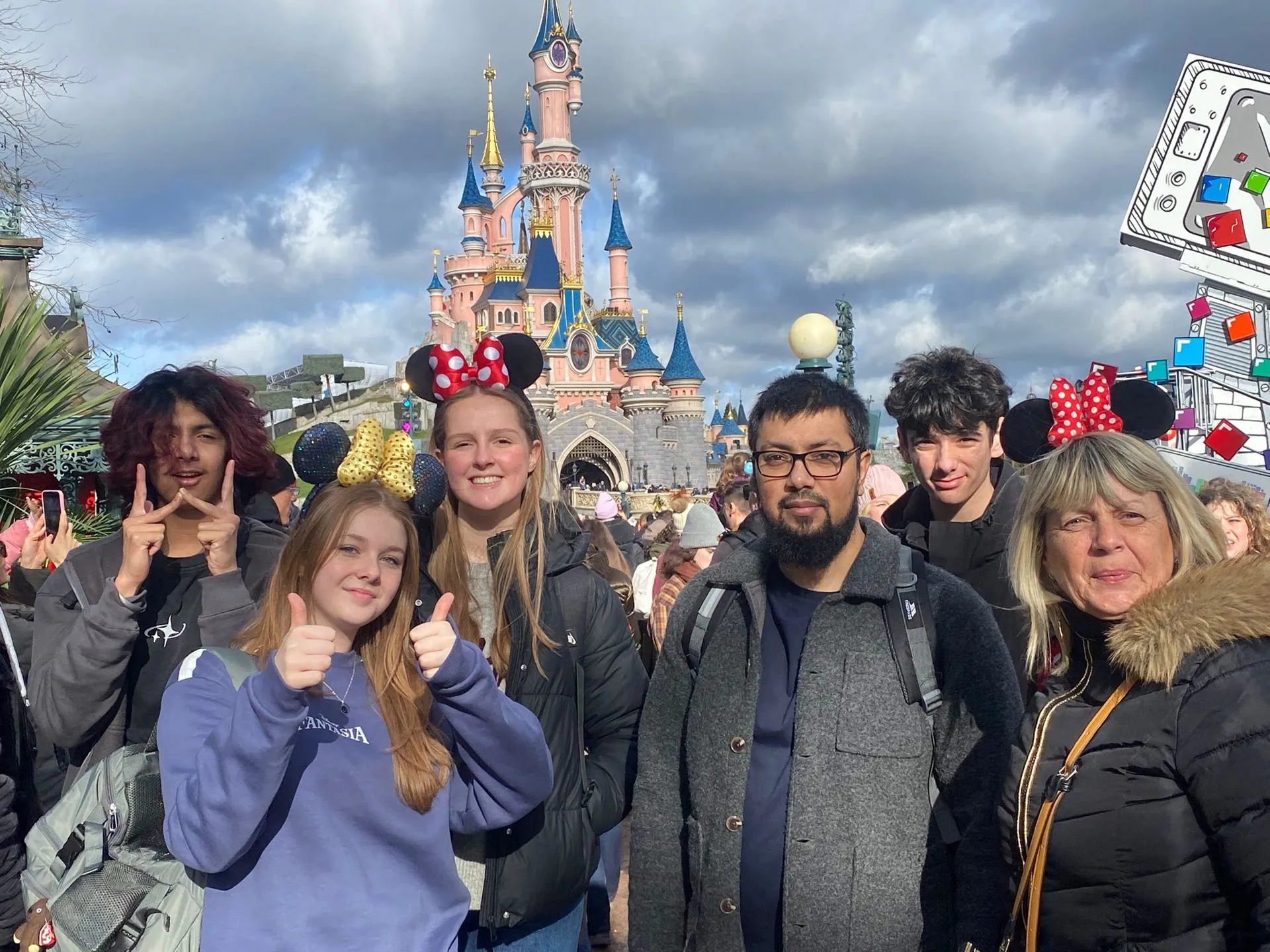 637453344 1555675513229763 7977951149103849115 N Image