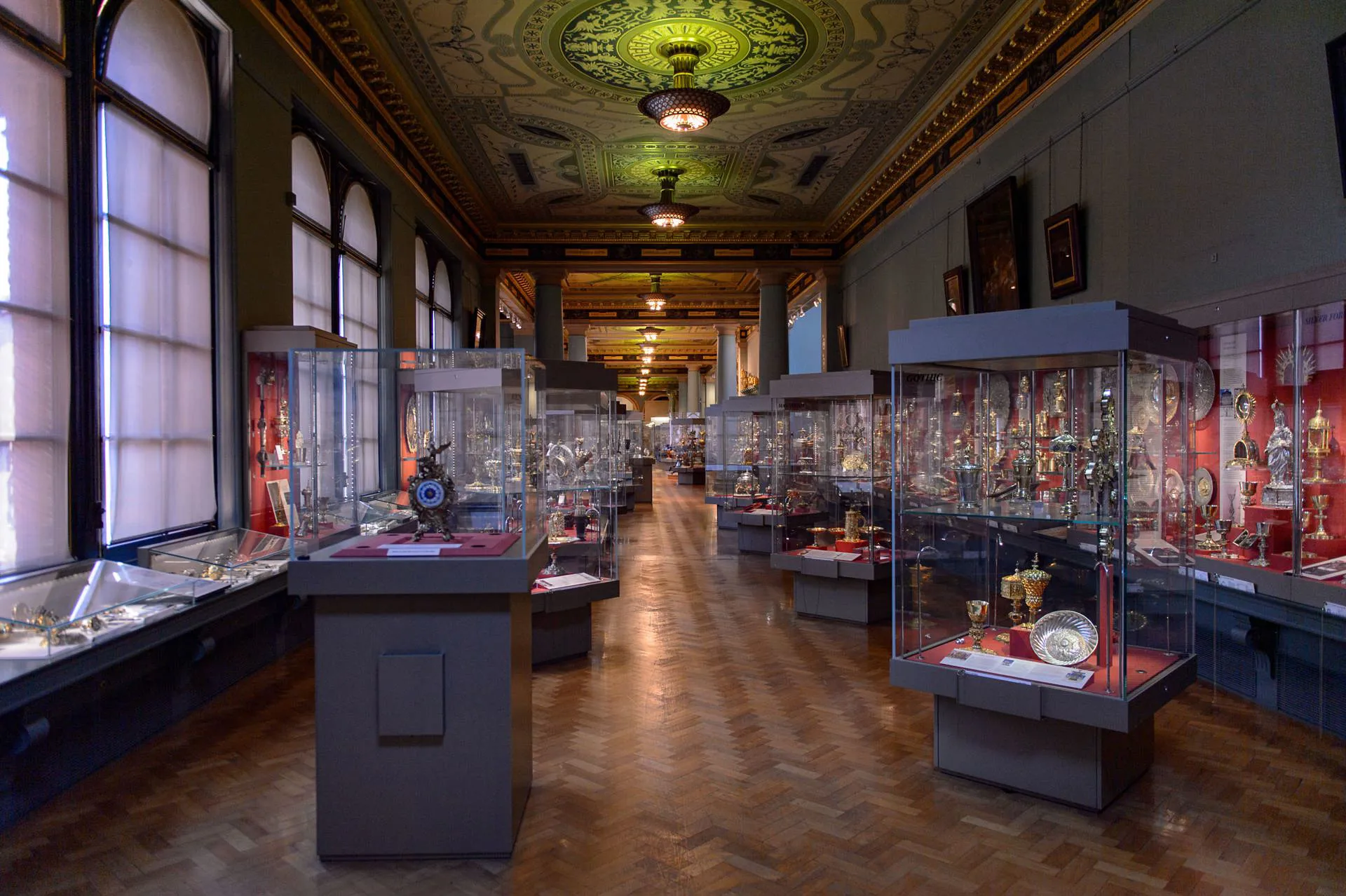 London Art Vic 2 Image